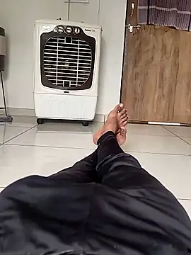 dhruve2010 online show from September 20, 4:39 am