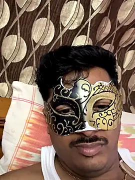 Snapshot of VVcouple chatting on September 29, 6:24 pm VVcouple online show from September 29, 6:24 pm