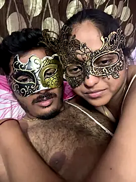 Snapshot of VVcouple chatting on October 24, 6:18 pm VVcouple online show from October 24, 6:18 pm