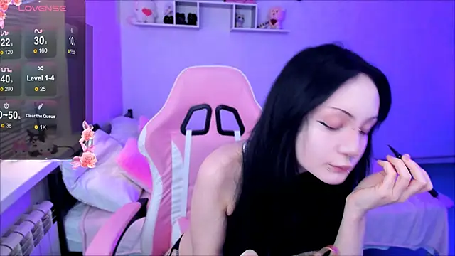 Snapshot of MiaScarlettt chatting on October 17, 7:04 pm MiaScarlettt online show from October 17, 7:04 pm