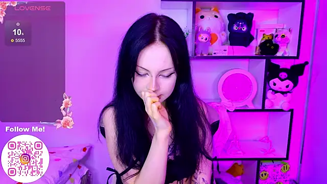 MiaScarlettt online show from December 3, 7:02 pm