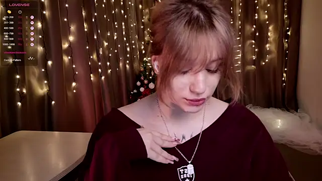 Morvelyn online show from December 19, 2:19 pm