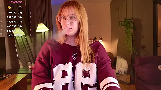 Morvelyn online show from February 17, 8:17 pm