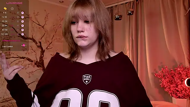 Morvelyn online show from November 28, 12:38 pm