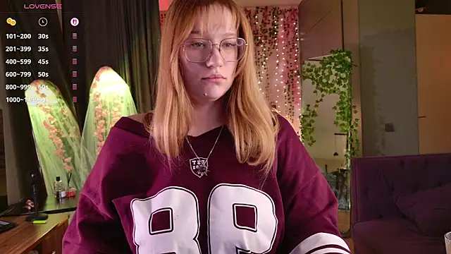 Morvelyn online show from February 23, 8:09 pm