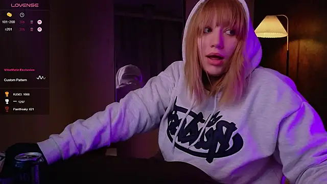 Morvelyn online show from September 17, 9:06 pm