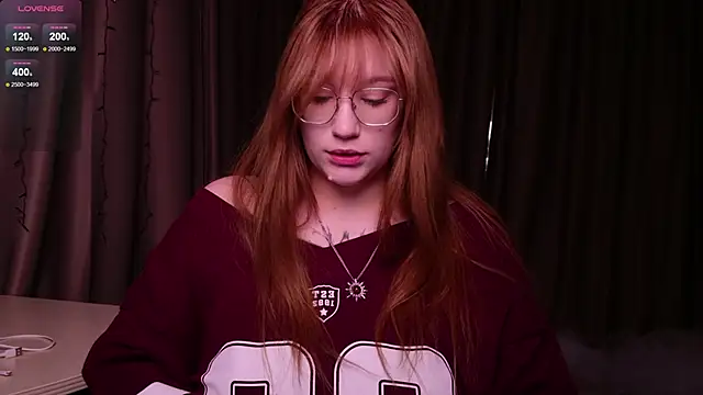 Morvelyn online show from February 9, 3:32 pm