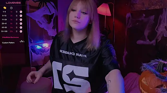 Morvelyn online show from October 27, 6:31 pm