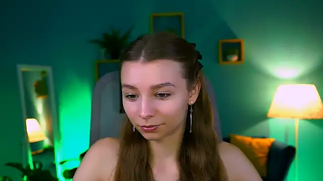 JulieDaniel online show from October 21, 4:23 am