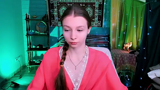 JulieDaniel online show from March 21, 4:14 am