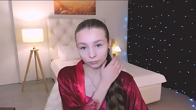 JulieDaniel online show from February 10, 8:13 am