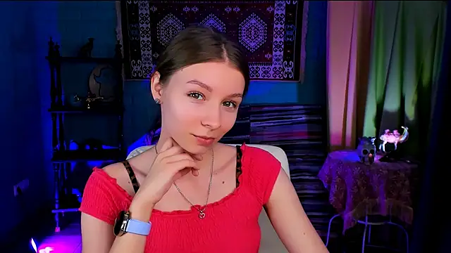 JulieDaniel online show from December 1, 8:15 am