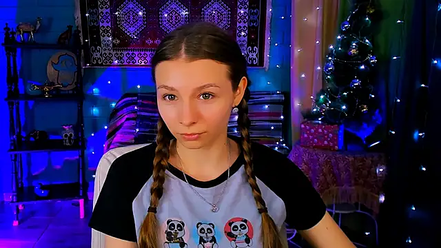 JulieDaniel online show from December 16, 4:50 am