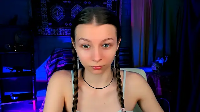 JulieDaniel online show from November 17, 4:16 am