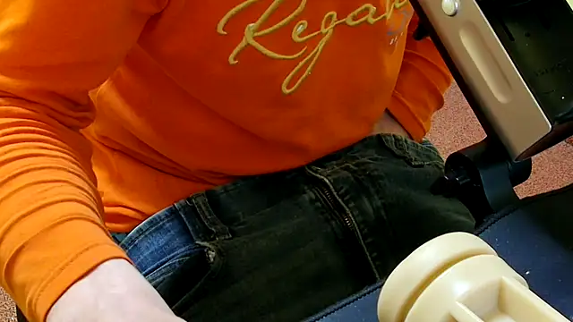 k74robert online show from April 14, 6:57 pm