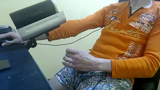 k74robert online show from November 22, 11:53 am