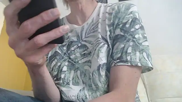 k74robert online show from November 6, 9:46 am