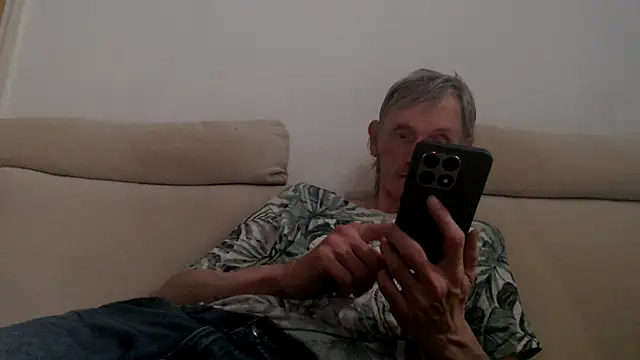 k74robert online show from November 3, 1:47 pm