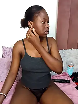 DarkBerryDiamond255 online show from September 28, 7:54 pm