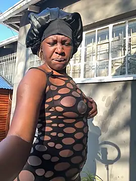 DarkBerryDiamond255 online show from June 30, 1:55 pm