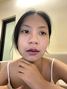 Lil-Gi online show from October 7, 3:24 pm