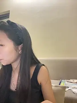 Lil-Gi online show from October 8, 3:02 pm