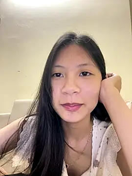Lil-Gi online show from October 10, 3:13 pm