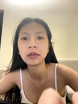 Lil-Gi online show from October 21, 3:44 pm