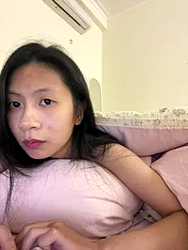 Lil-Gi online show from November 21, 3:33 pm