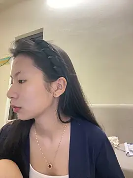 Lil-Gi online show from October 6, 1:56 pm