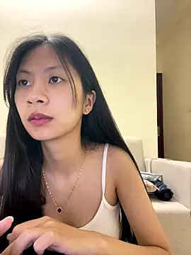 Lil-Gi online show from October 28, 3:22 pm