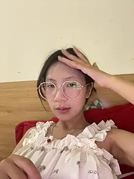 Lil-Gi online show from September 23, 2:13 pm