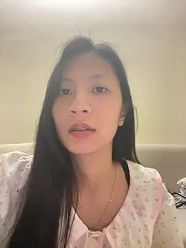 Lil-Gi online show from October 27, 3:46 pm