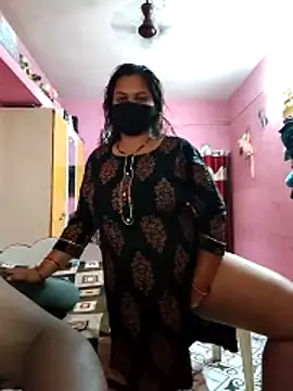 biggbobbsgirl online show from April 17, 2:25 am