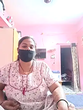 Snapshot of biggbobbsgirl chatting on February 6, 5:42 pm biggbobbsgirl online show from February 6, 5:42 pm