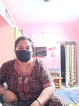 Snapshot of biggbobbsgirl chatting on March 2, 1:17 am biggbobbsgirl online show from March 2, 1:17 am