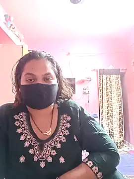 Snapshot of biggbobbsgirl chatting on February 25, 6:41 pm biggbobbsgirl online show from February 25, 6:41 pm