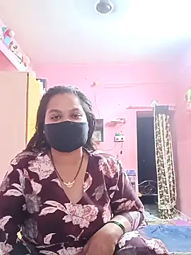 Snapshot of biggbobbsgirl chatting on March 3, 2:18 am biggbobbsgirl online show from March 3, 2:18 am