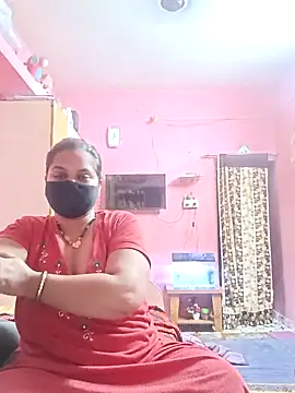 Snapshot of biggbobbsgirl chatting on January 13, 6:12 pm biggbobbsgirl online show from January 13, 6:12 pm