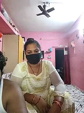 biggbobbsgirl online show from April 2, 2:52 am