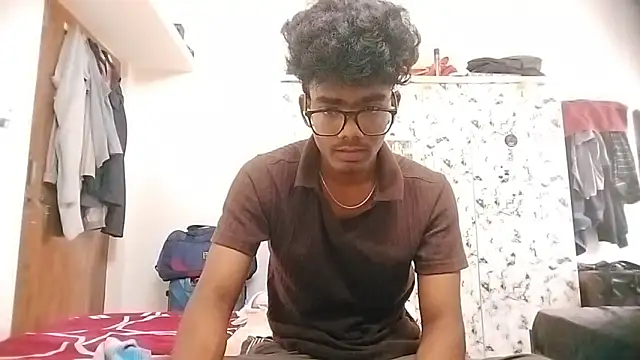 Snapshot of Rahulisagoodguy chatting on October 11, 10:16 am Rahulisagoodguy online show from October 11, 10:16 am