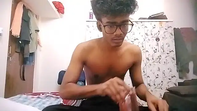 Snapshot of Rahulisagoodguy chatting on September 25, 5:19 pm Rahulisagoodguy online show from September 25, 5:19 pm