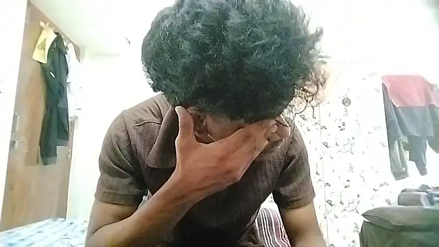 Snapshot of Rahulisagoodguy chatting on October 7, 5:41 am Rahulisagoodguy online show from October 7, 5:41 am