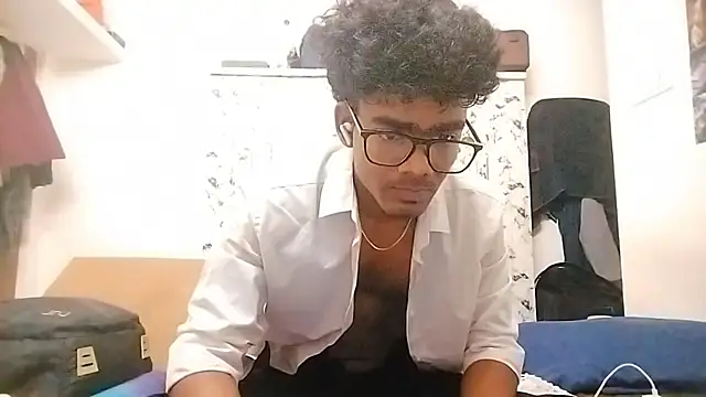 Snapshot of Rahulisagoodguy chatting on November 1, 1:49 pm Rahulisagoodguy online show from November 1, 1:49 pm