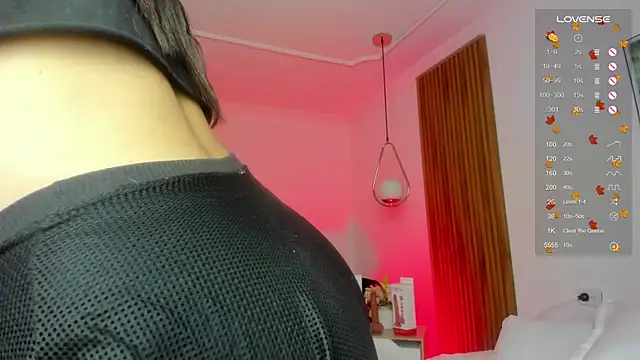 NicolWhite online show from September 18, 12:08 pm