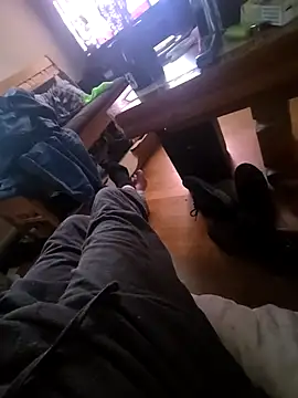 Snapshot of Fonse1860 chatting on February 14, 6:57 am Fonse1860 online show from February 14, 6:57 am