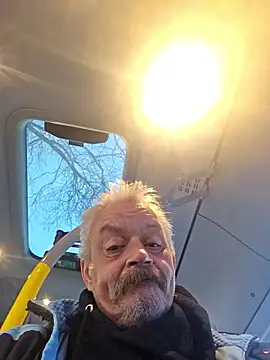 Snapshot of Fonse1860 chatting on January 16, 9:24 am Fonse1860 online show from January 16, 9:24 am