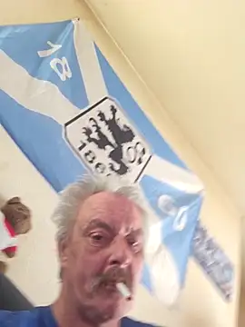 Snapshot of Fonse1860 chatting on February 28, 8:47 am Fonse1860 online show from February 28, 8:47 am