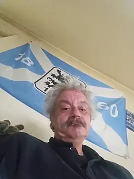 Snapshot of Fonse1860 chatting on December 14, 8:53 am Fonse1860 online show from December 14, 8:53 am