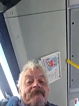 Snapshot of Fonse1860 chatting on February 25, 9:31 am Fonse1860 online show from February 25, 9:31 am